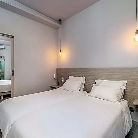 Ianos Bay Otel